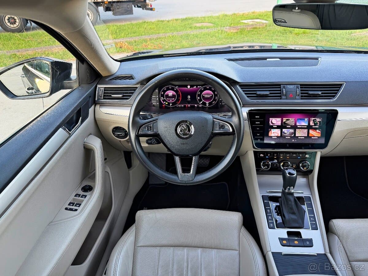 2019 Škoda SUPERB - 10