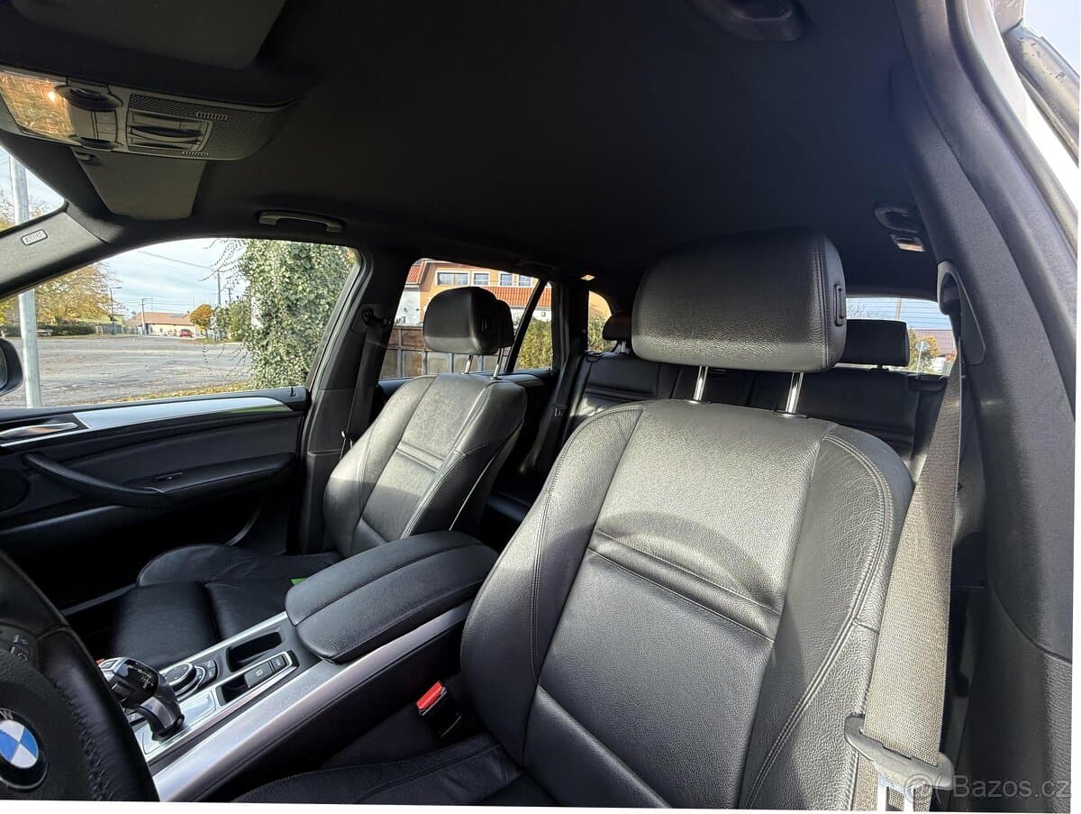 2011 BMW X5 - 10