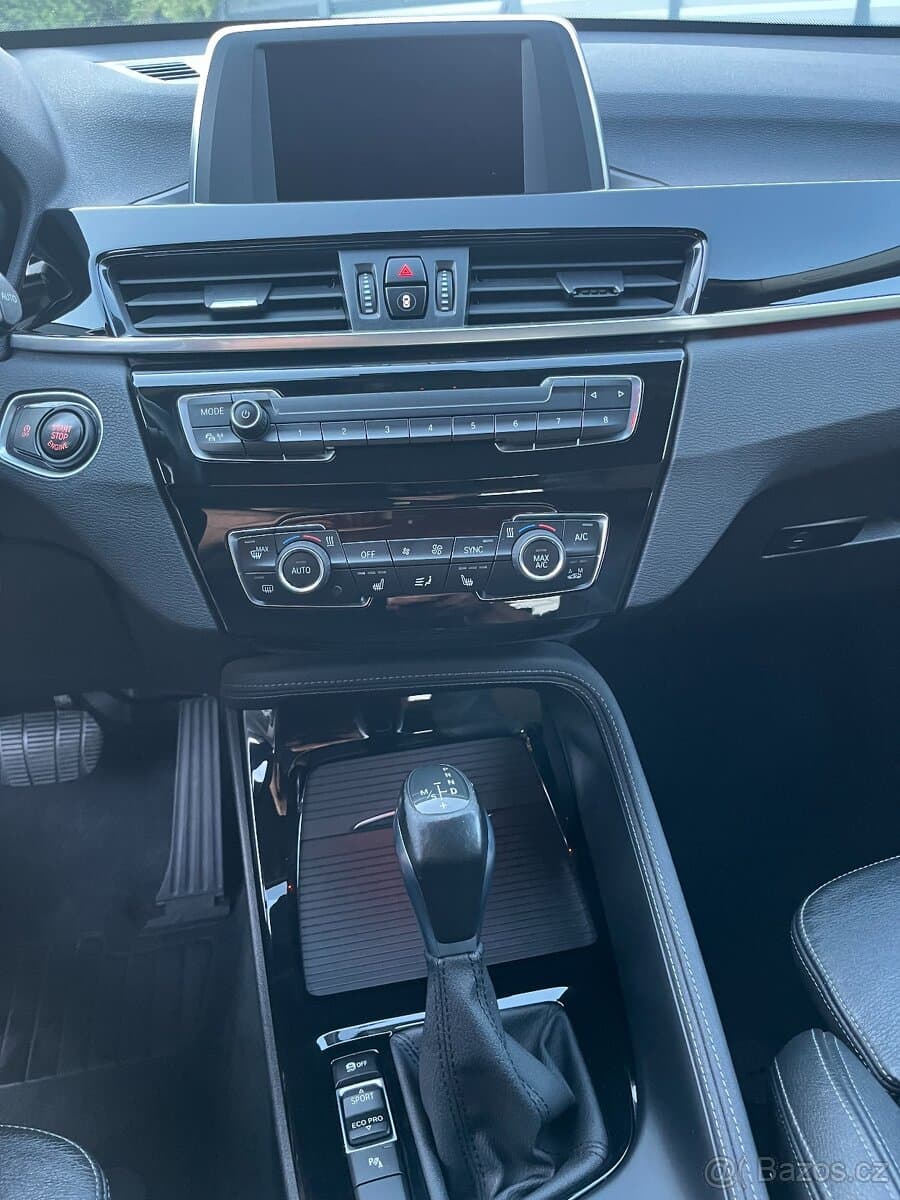 2016 BMW X1 - 10
