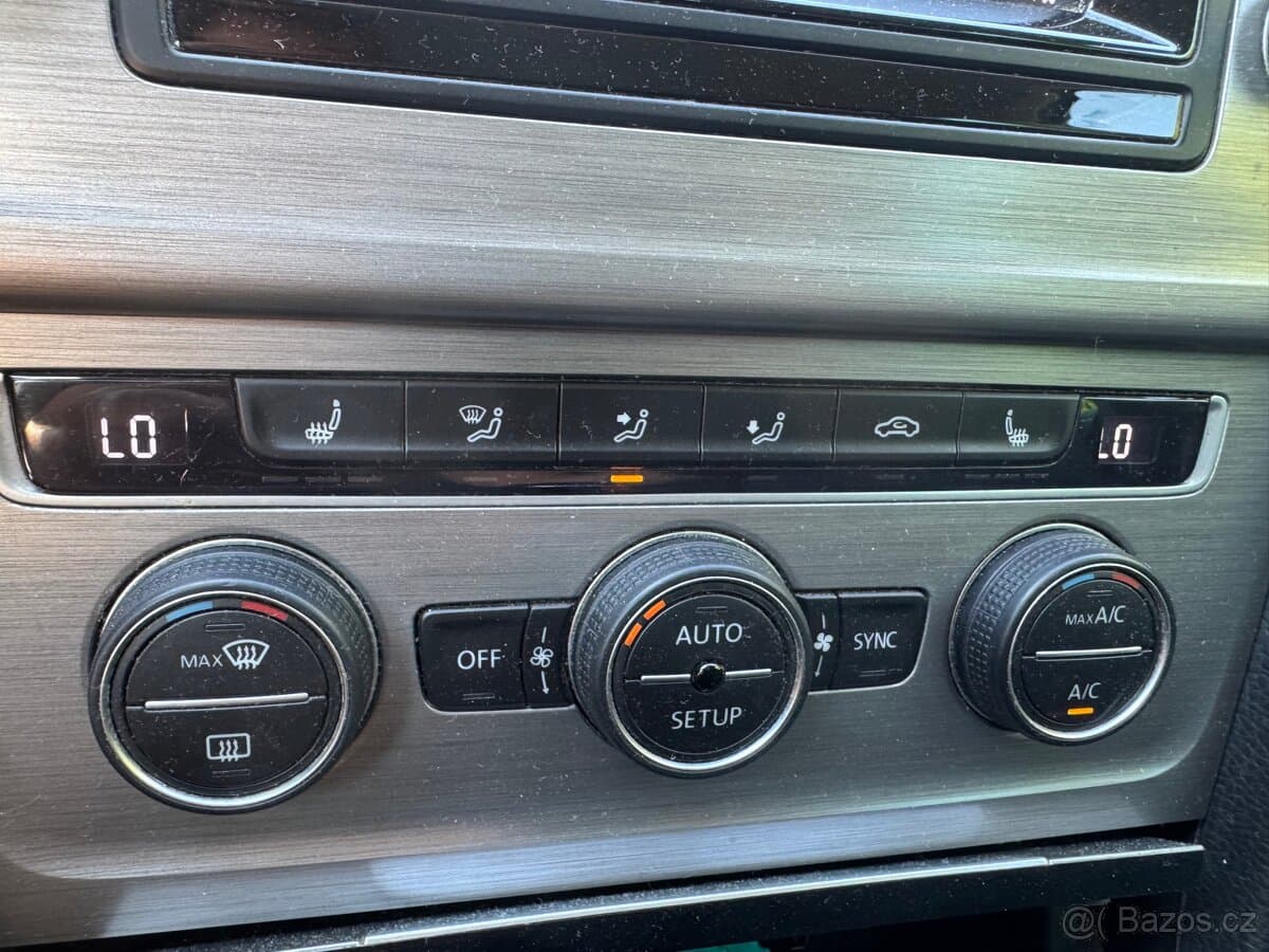 2013 Volkswagen GOLF - 10