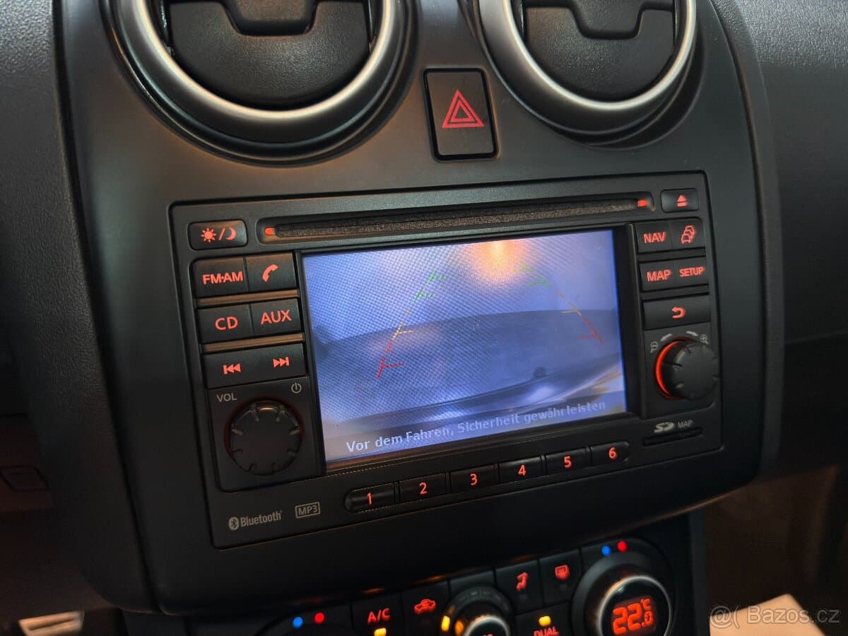 Nissan QASHQAI - 10