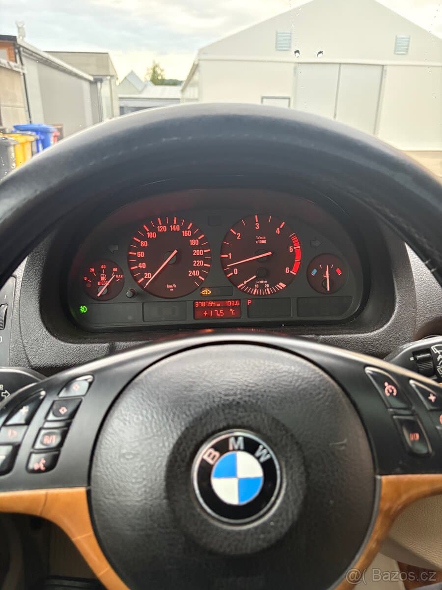 2001 BMW X5 - 10