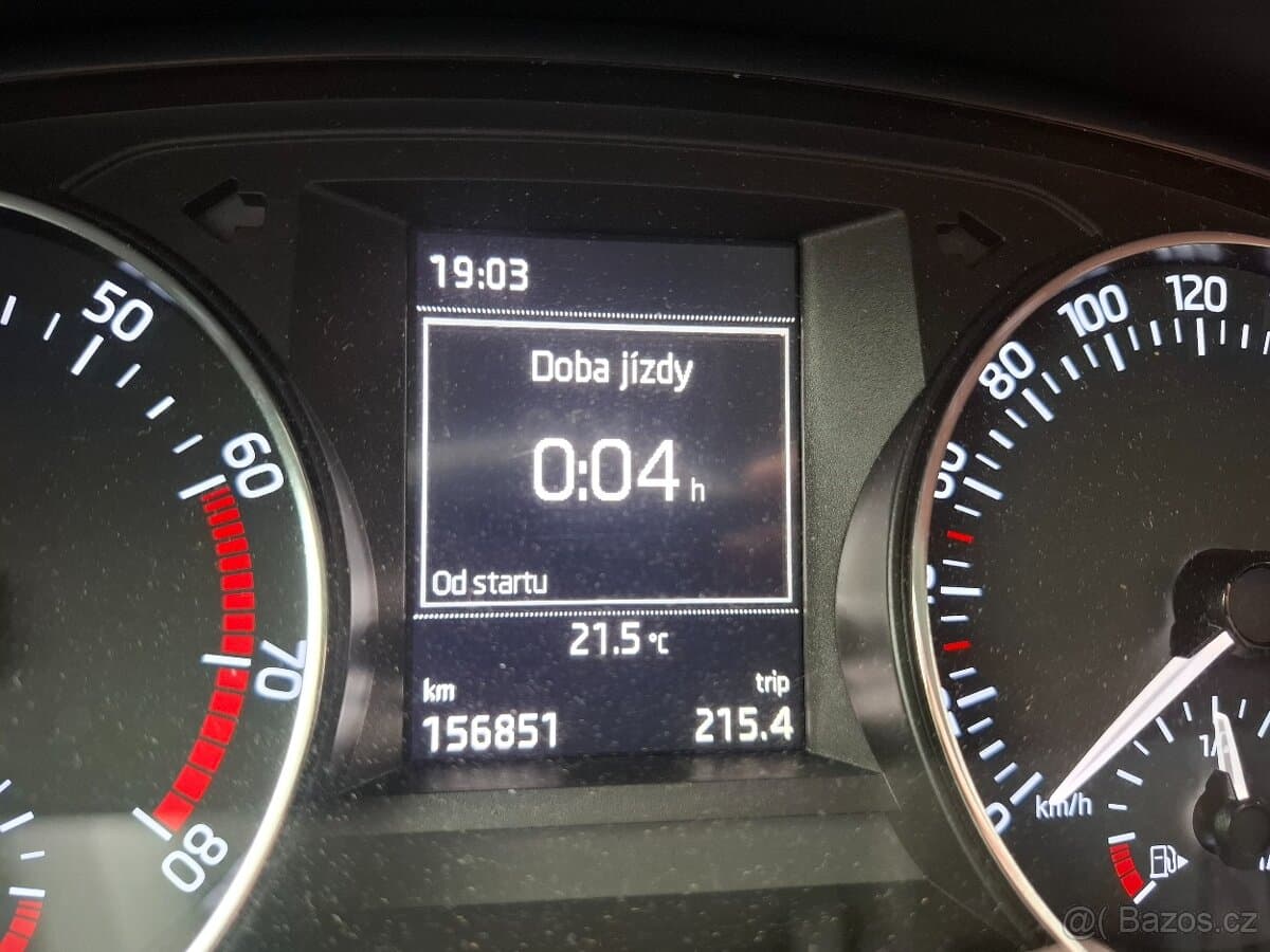 2015 Škoda FABIA - 10
