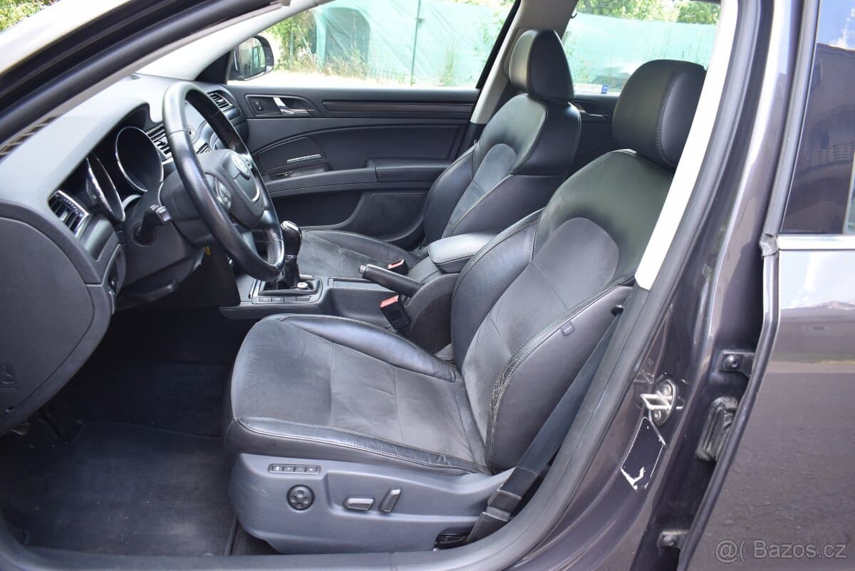 2011 Škoda SUPERB - 10