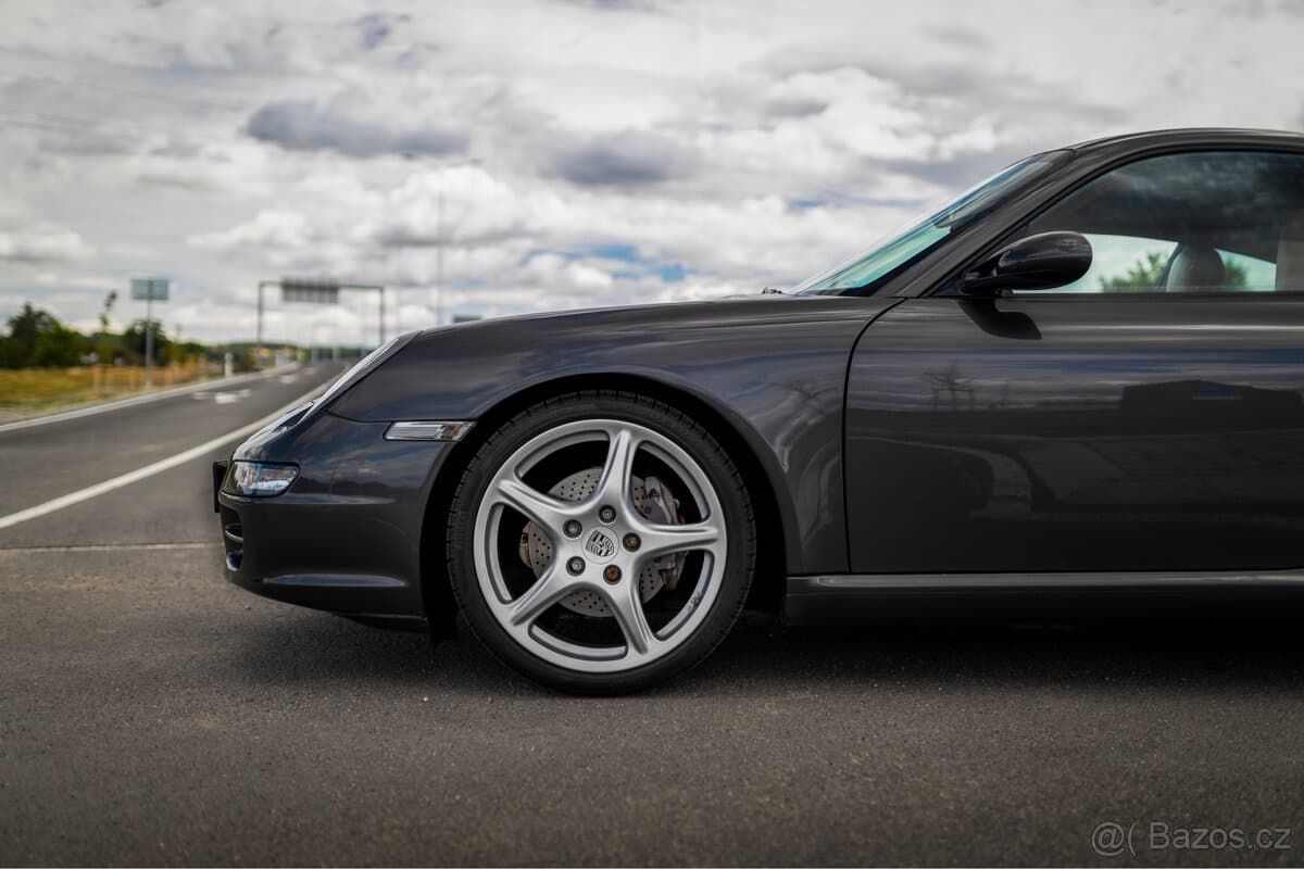 2006 Porsche 911 - 10