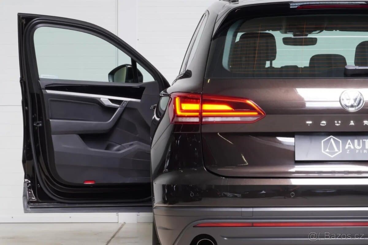 2019 Volkswagen TOUAREG - 10