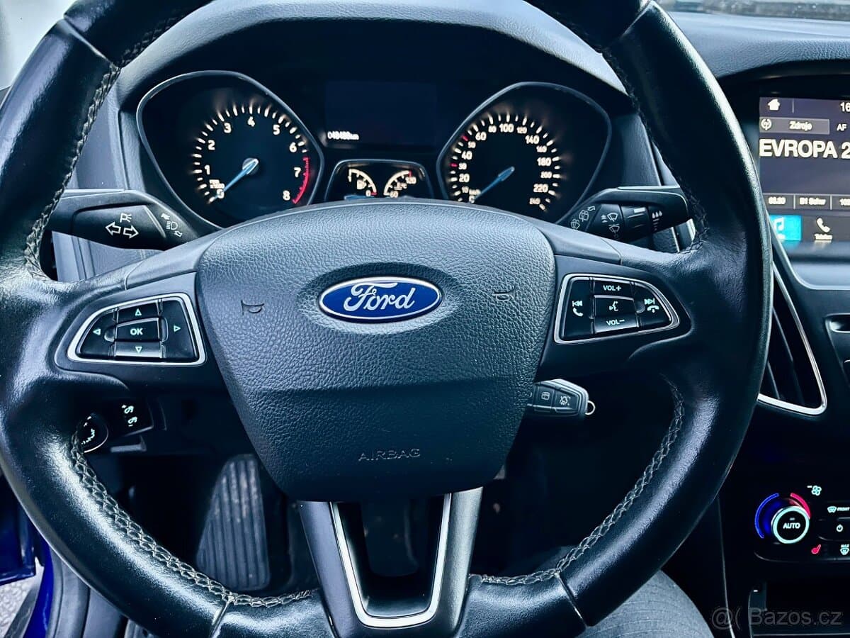2017 Ford FOCUS - 10