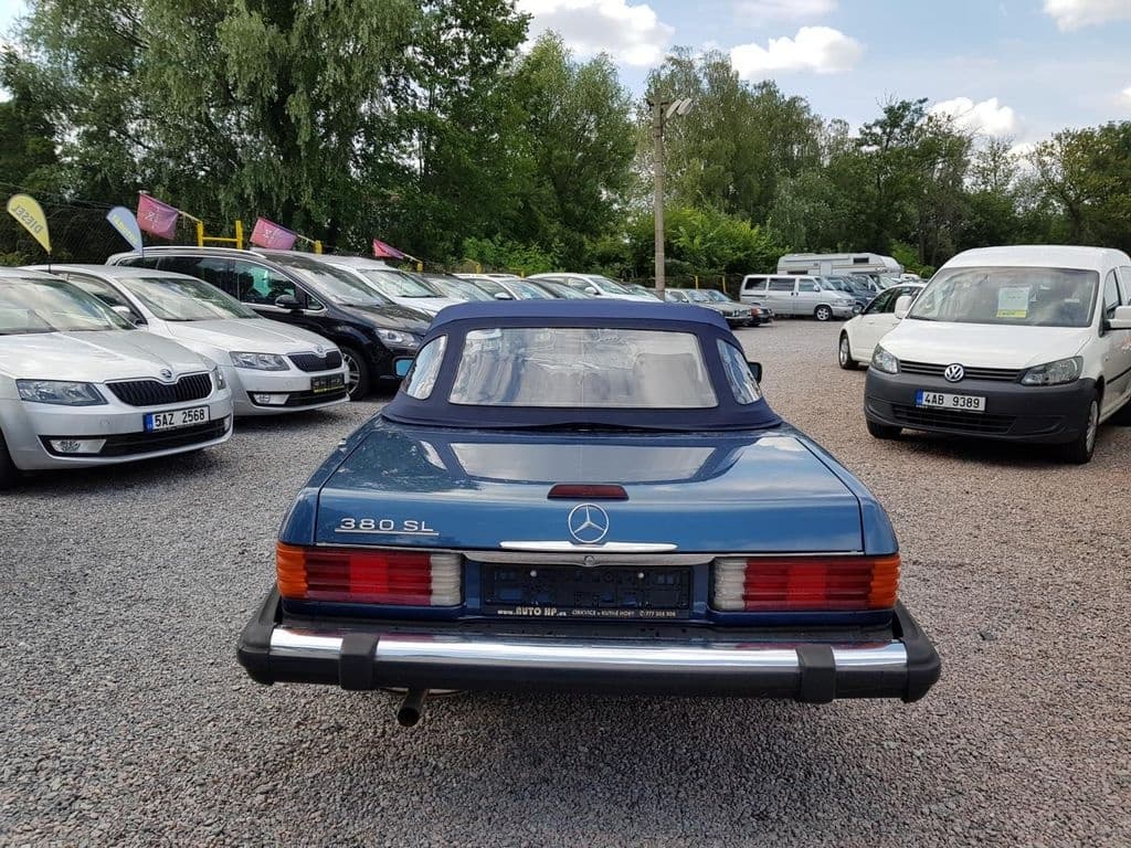 1982 Mercedes-Benz SL - 10