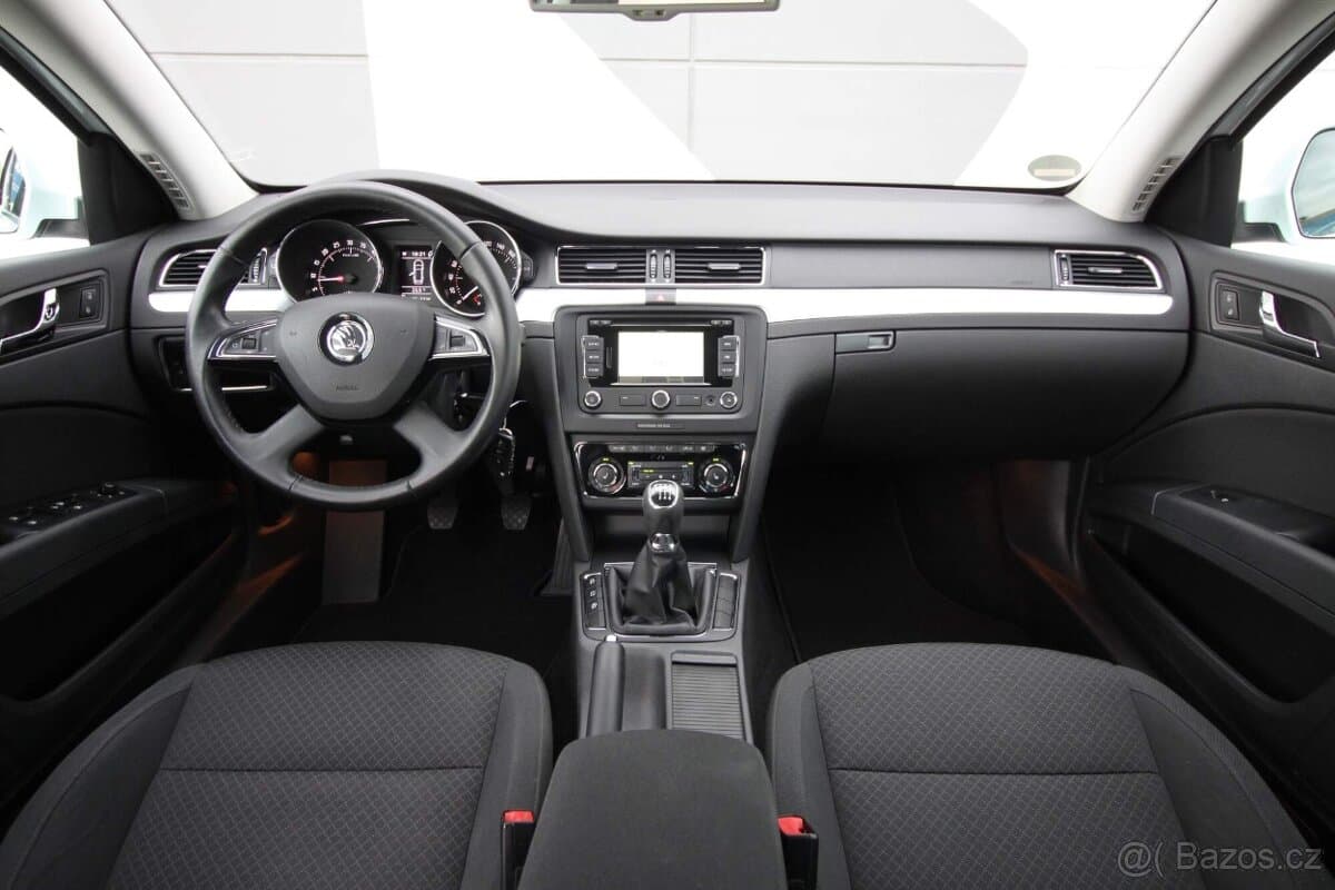 2015 Škoda SUPERB - 10