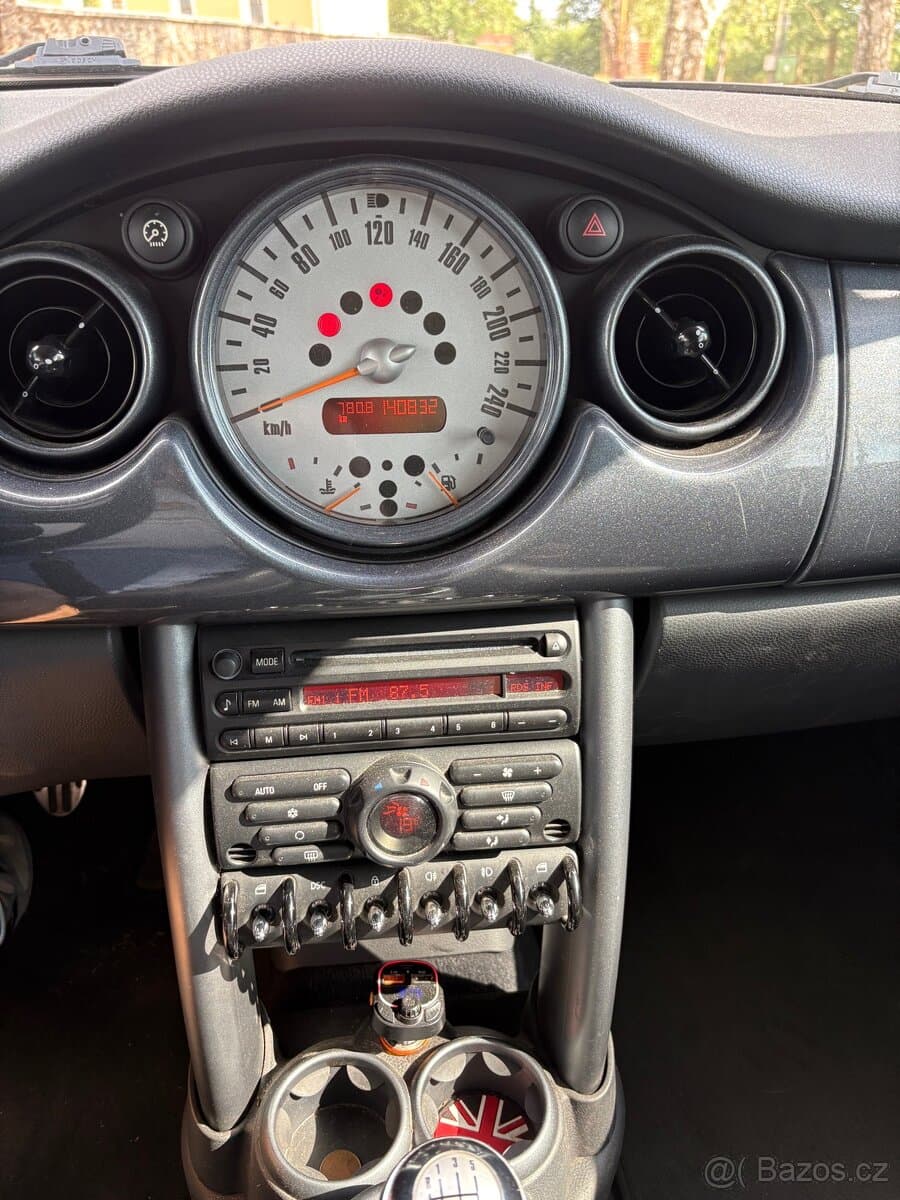 2004 Mini COOPER - 10