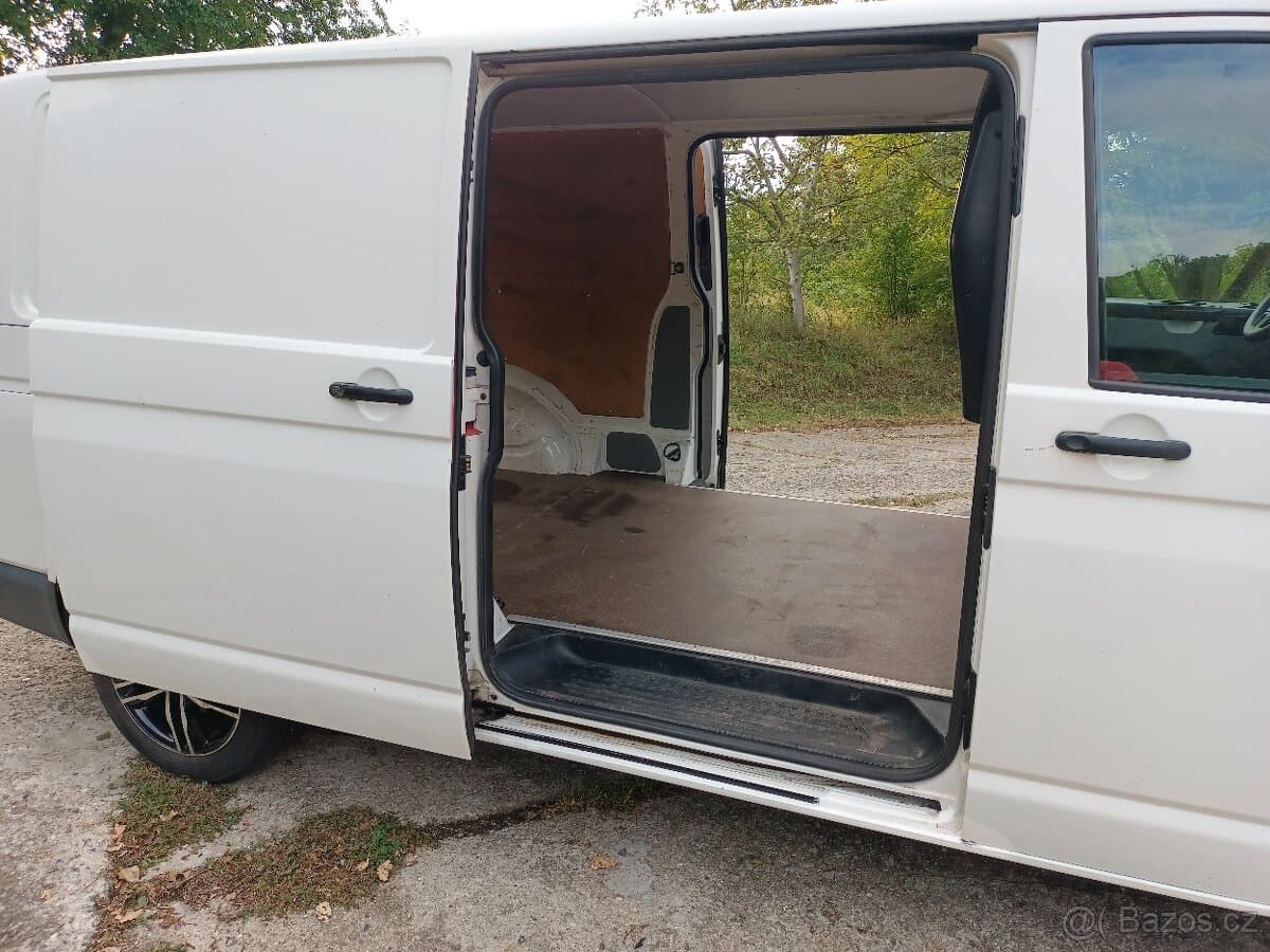 2011 Volkswagen TRANSPORTER - 10