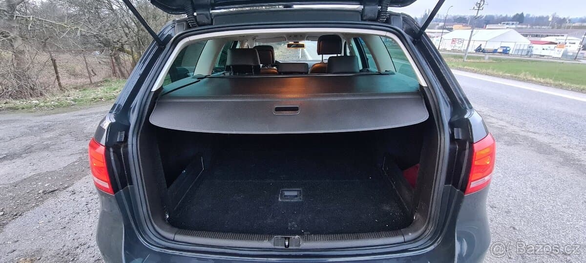 2013 Volkswagen PASSAT - 10