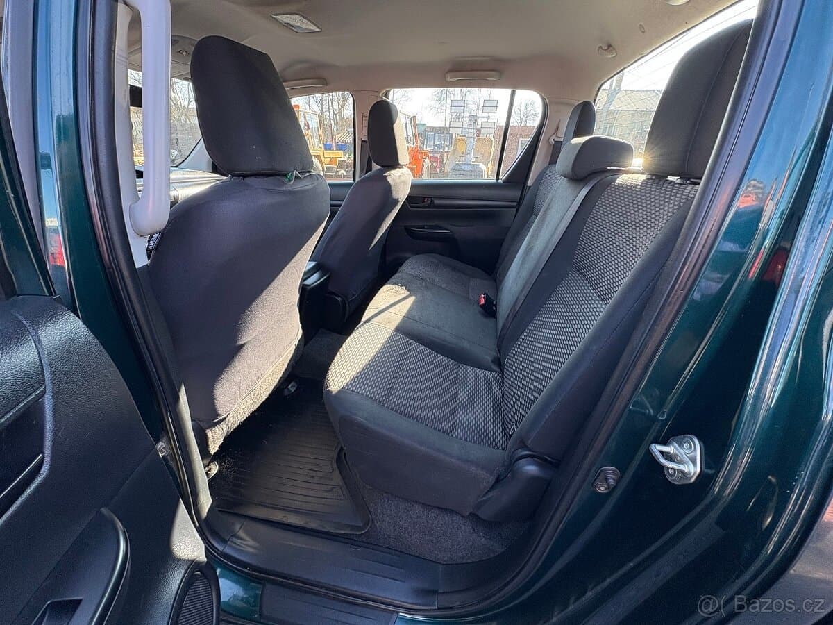2017 Toyota HILUX - 10