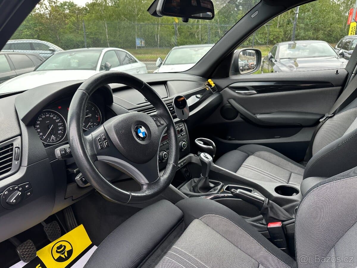 2010 BMW X1 - 10