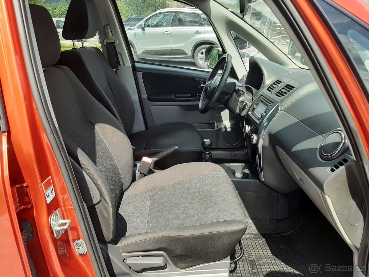 2012 Suzuki SX4 - 10