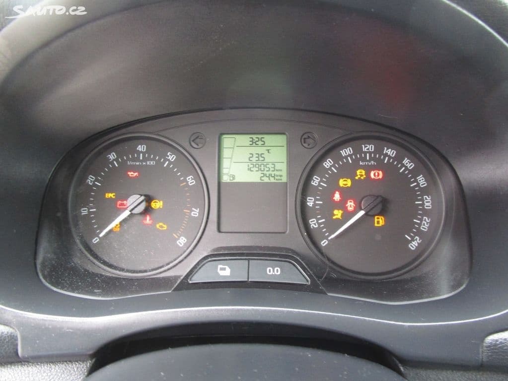 Škoda FABIA - 10