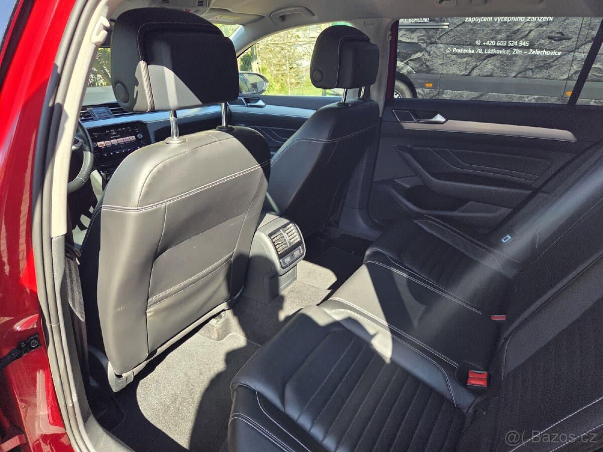 2020 Volkswagen PASSAT - 10