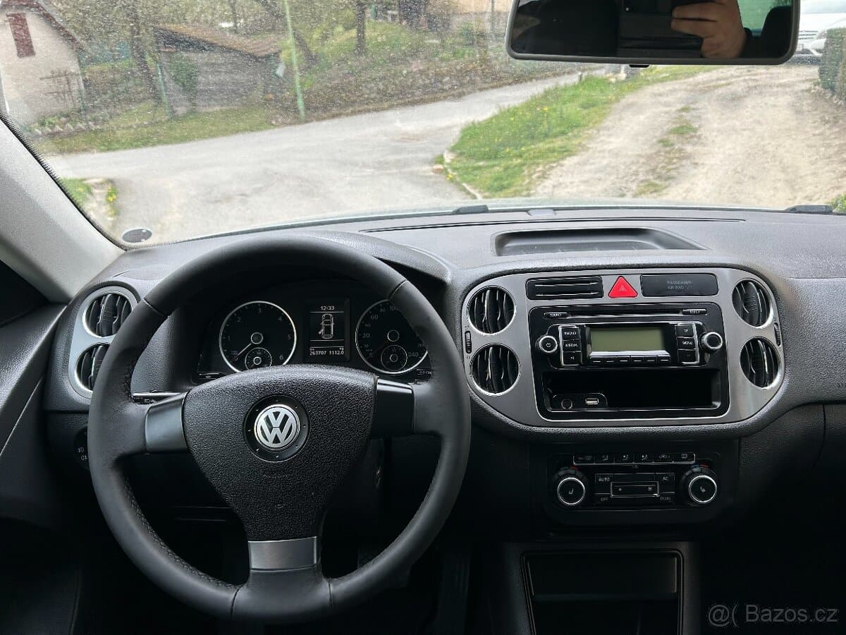 2010 Volkswagen TIGUAN - 10
