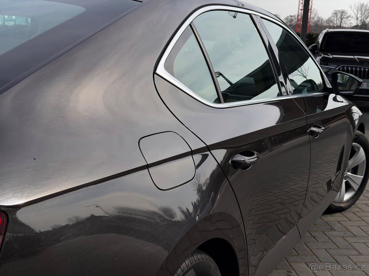 2020 Škoda SUPERB - 10