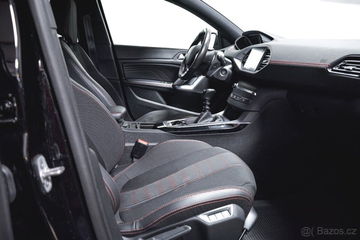 2020 Peugeot 308 - 10