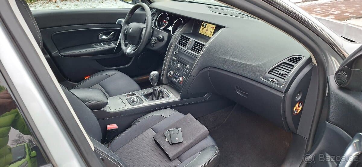 2012 Renault LATITUDE - 10