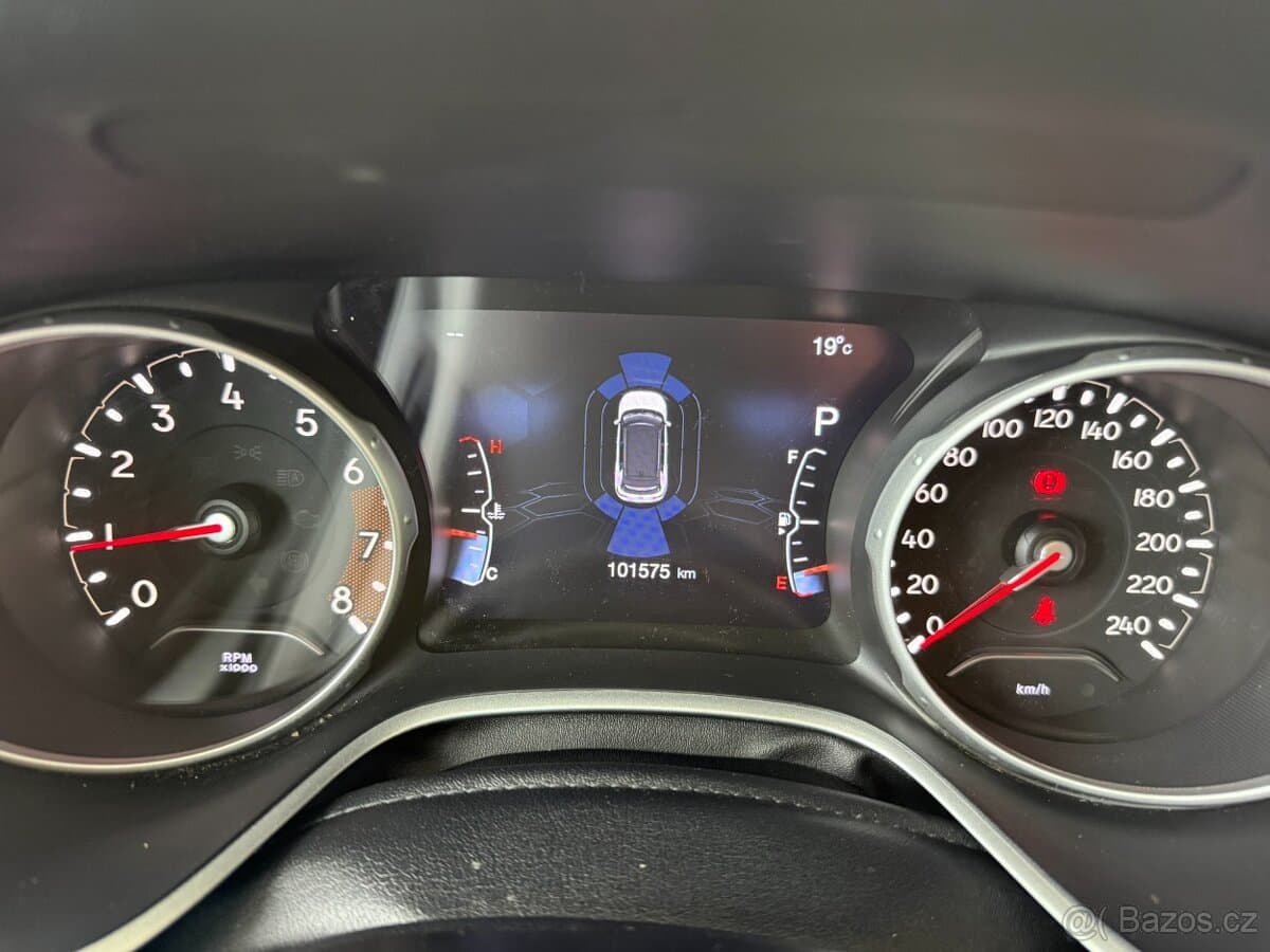 2018 Jeep COMPASS - 10