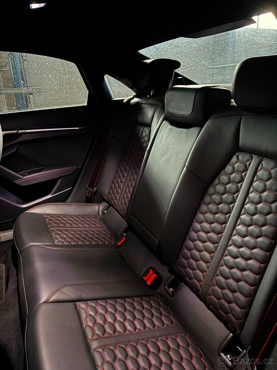 2022 Audi RS3 - 10