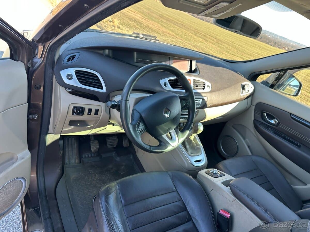 2010 Renault SCENIC - 10