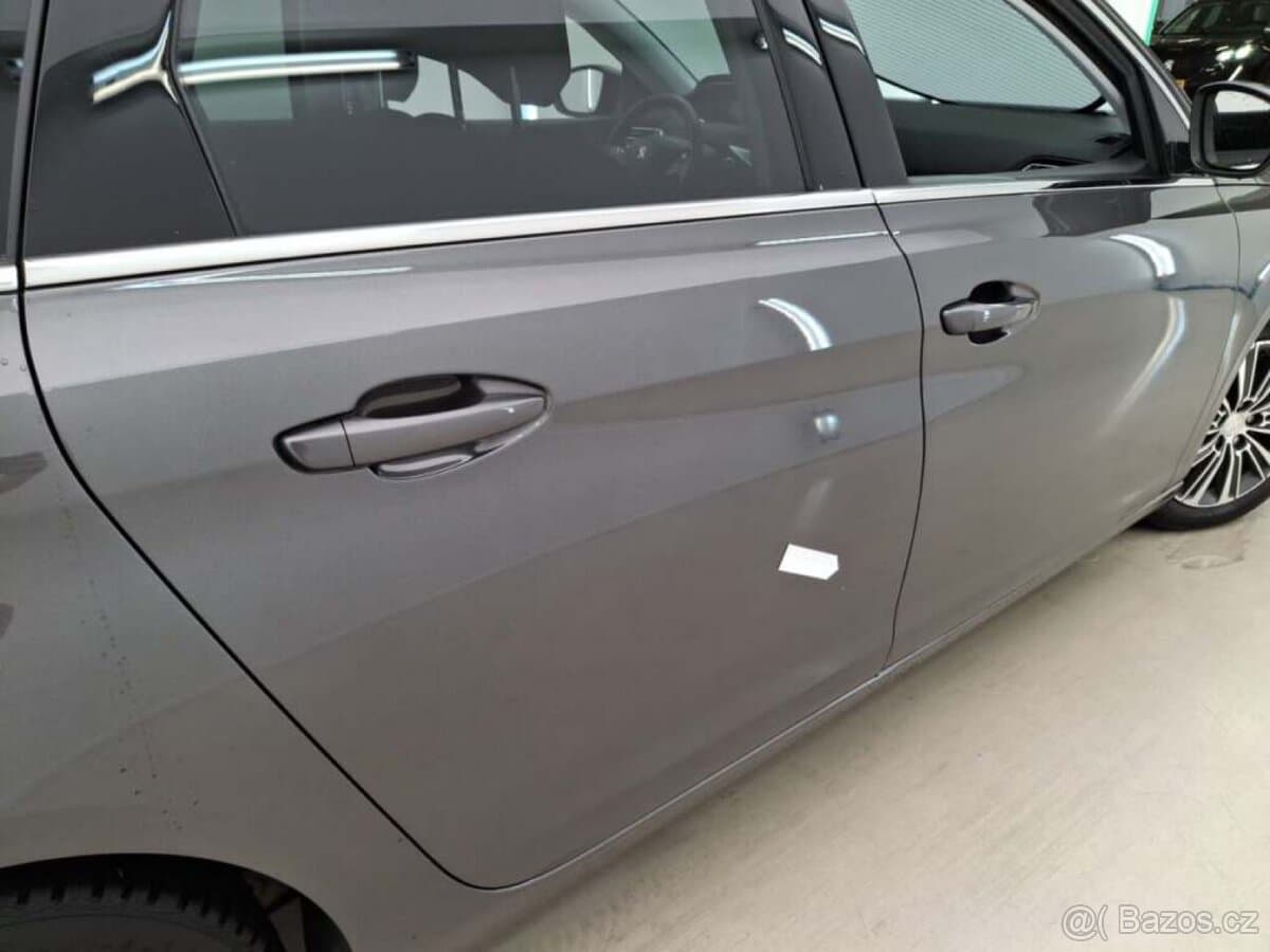 2021 Peugeot 308 - 10