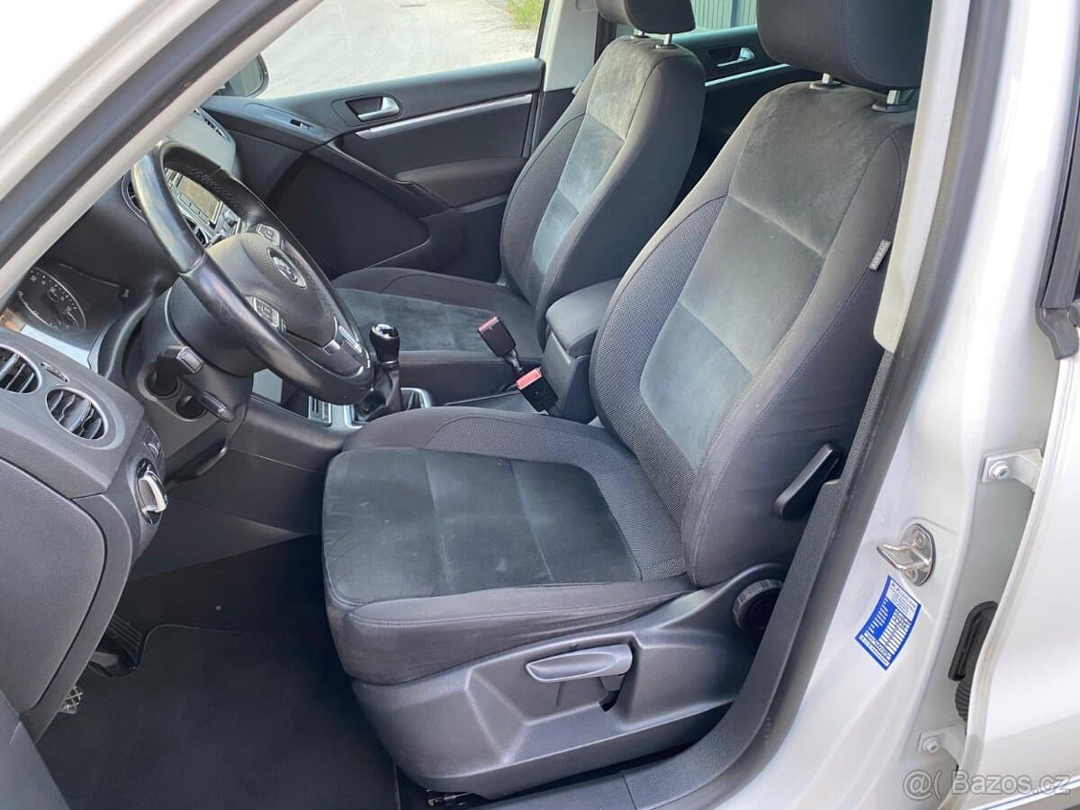 2012 Volkswagen TIGUAN - 10