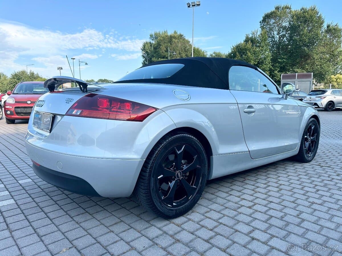 2008 Audi TT - 10