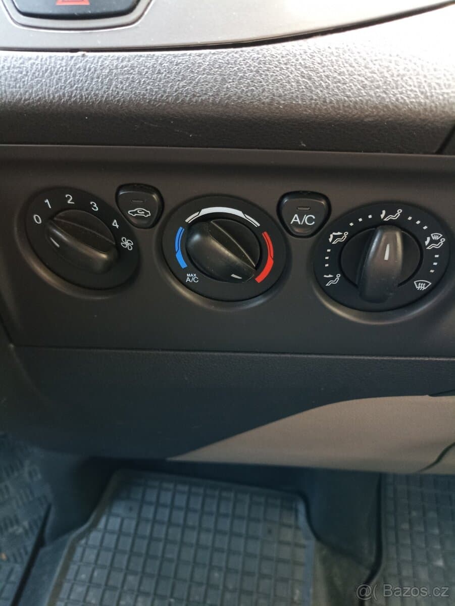 2013 Ford TOURNEO - 10