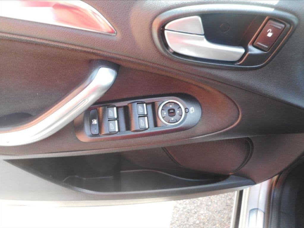 2010 Ford S-MAX - 10