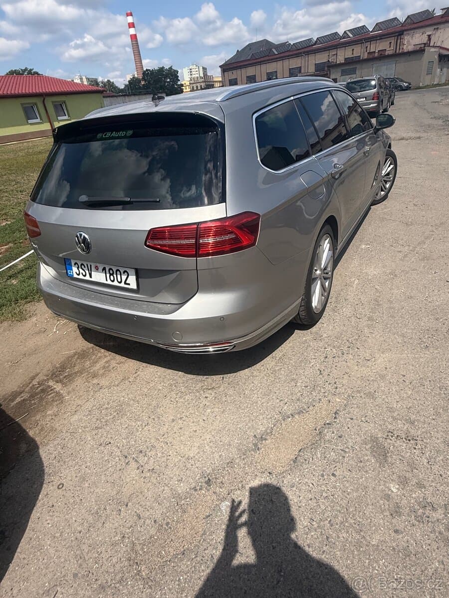 Volkswagen PASSAT - 10