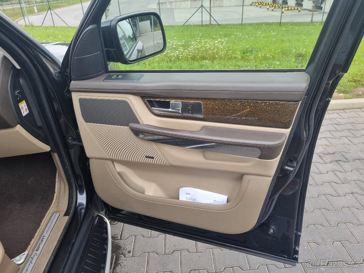 2011 Land Rover RANGE ROVER SPORT - 10
