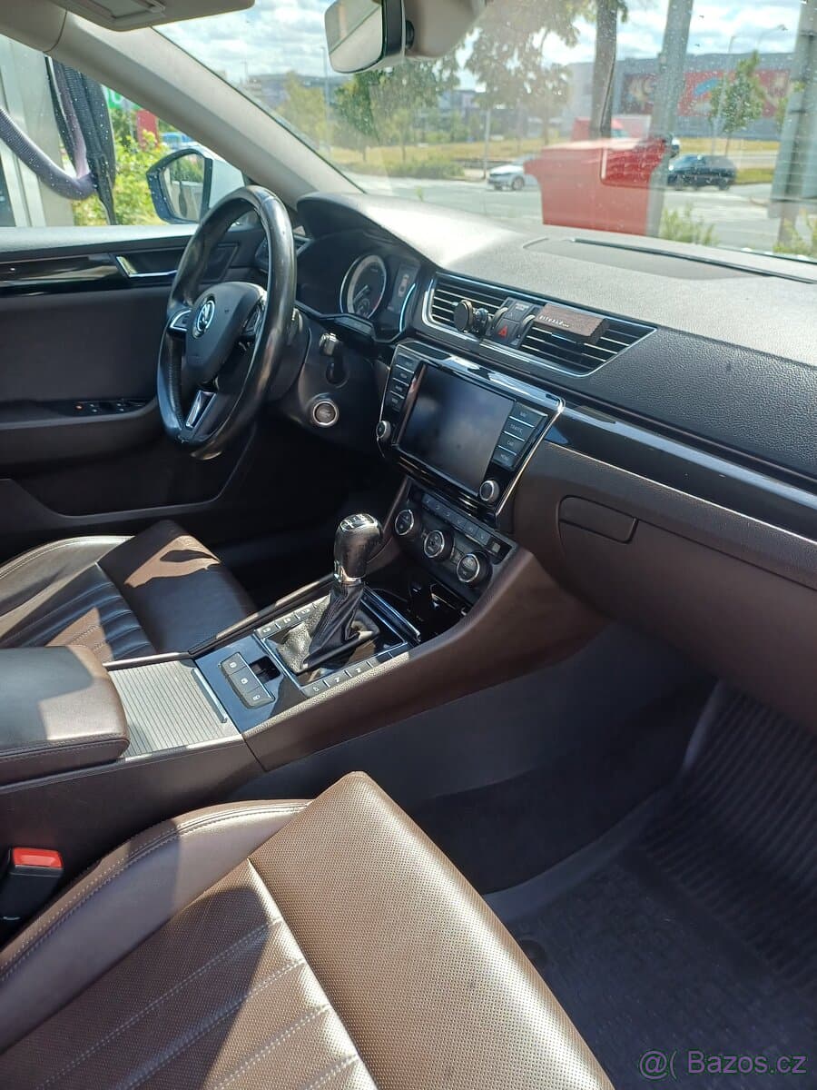 2016 Škoda SUPERB - 10