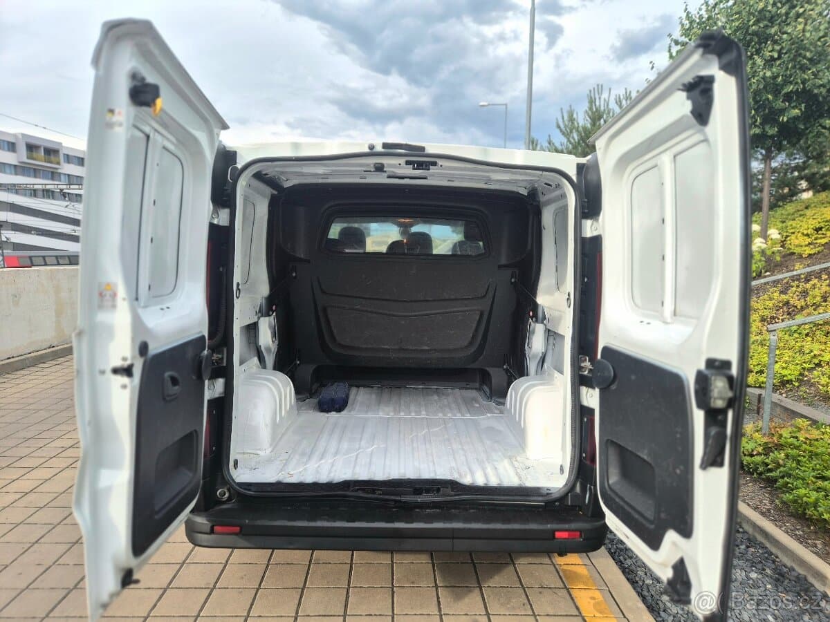 2015 Opel VIVARO - 10