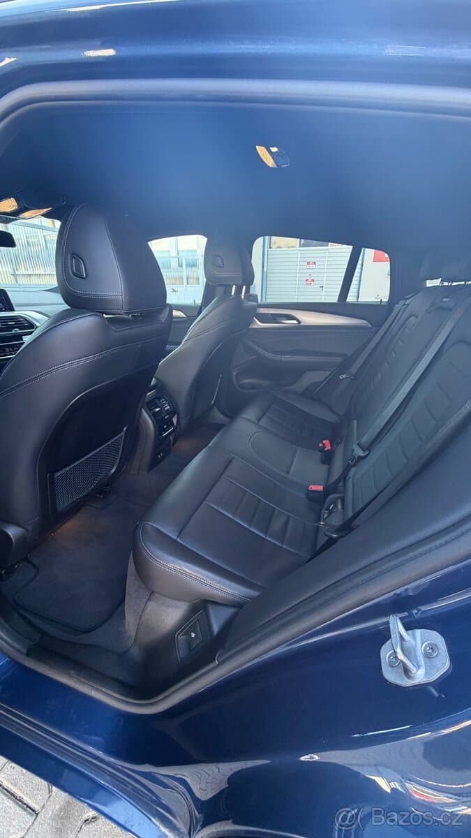 2021 BMW X4 - 10