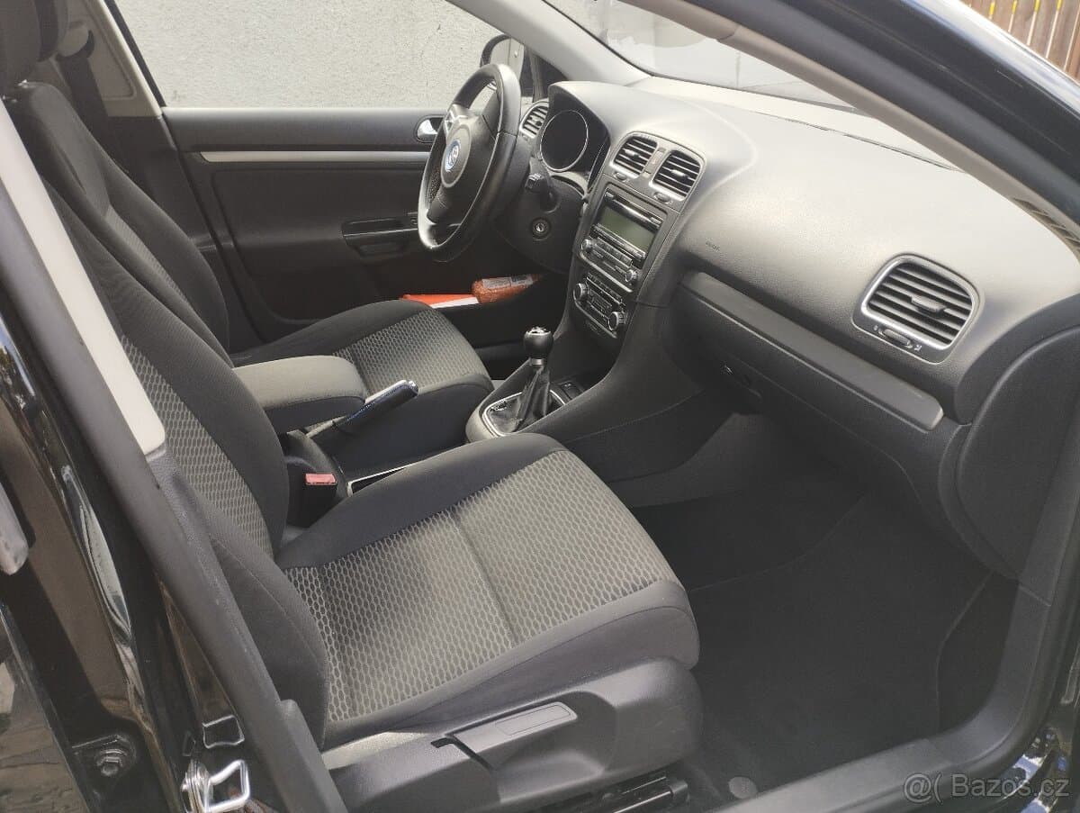 2011 Volkswagen GOLF - 10