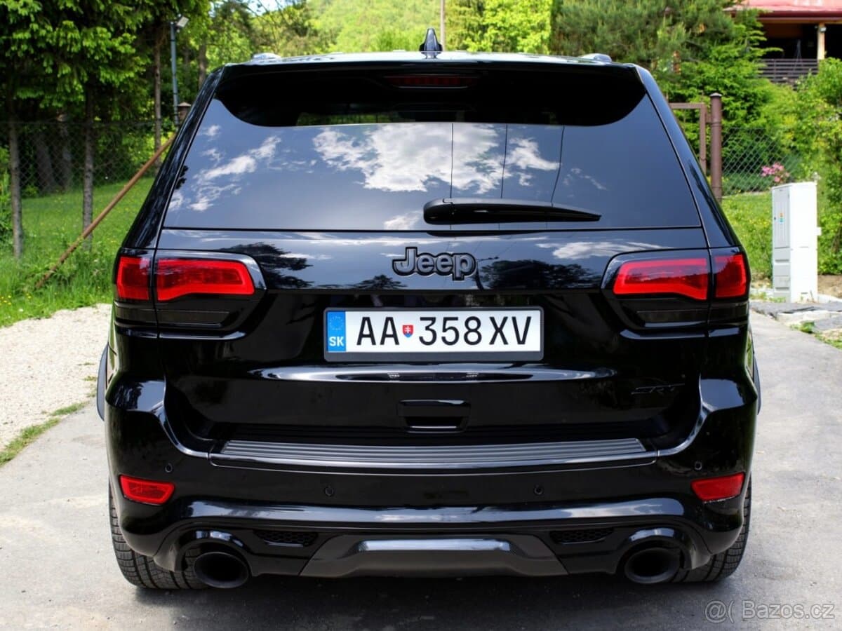 2019 Jeep CHEROKEE - 10