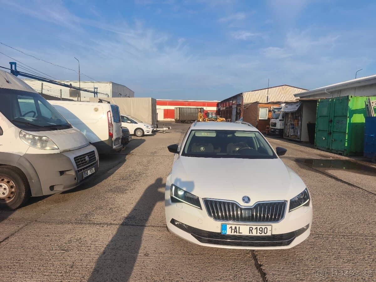 2019 Škoda SUPERB - 10