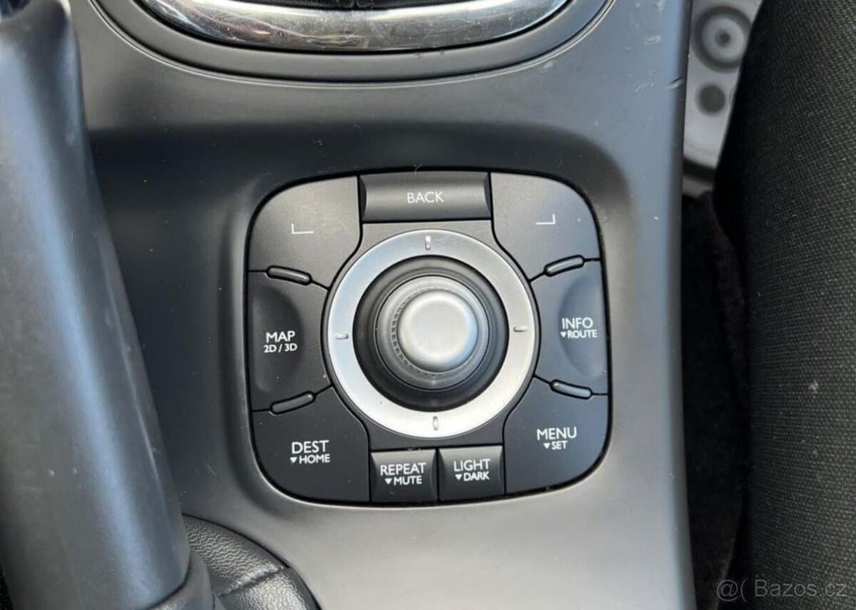 2013 Renault MEGANE - 10