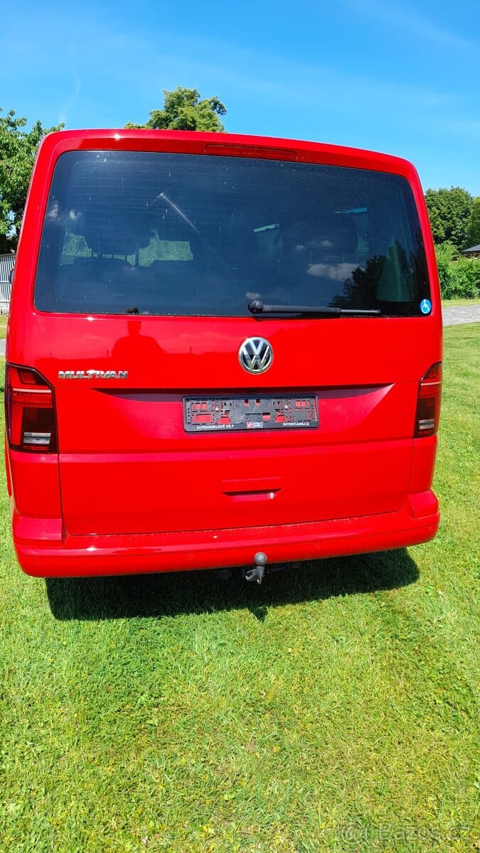 Volkswagen MULTIVAN - 10