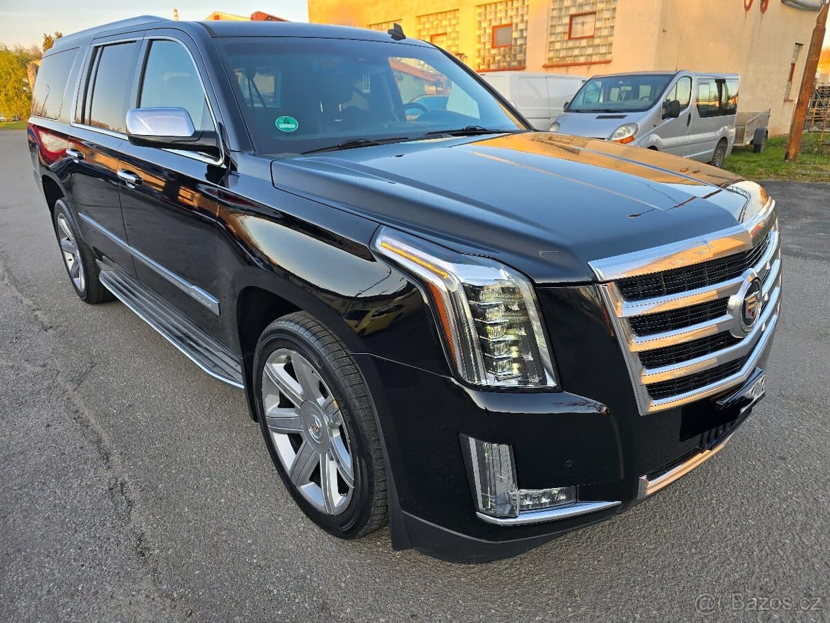 2014 Cadillac ESCALADE - 10