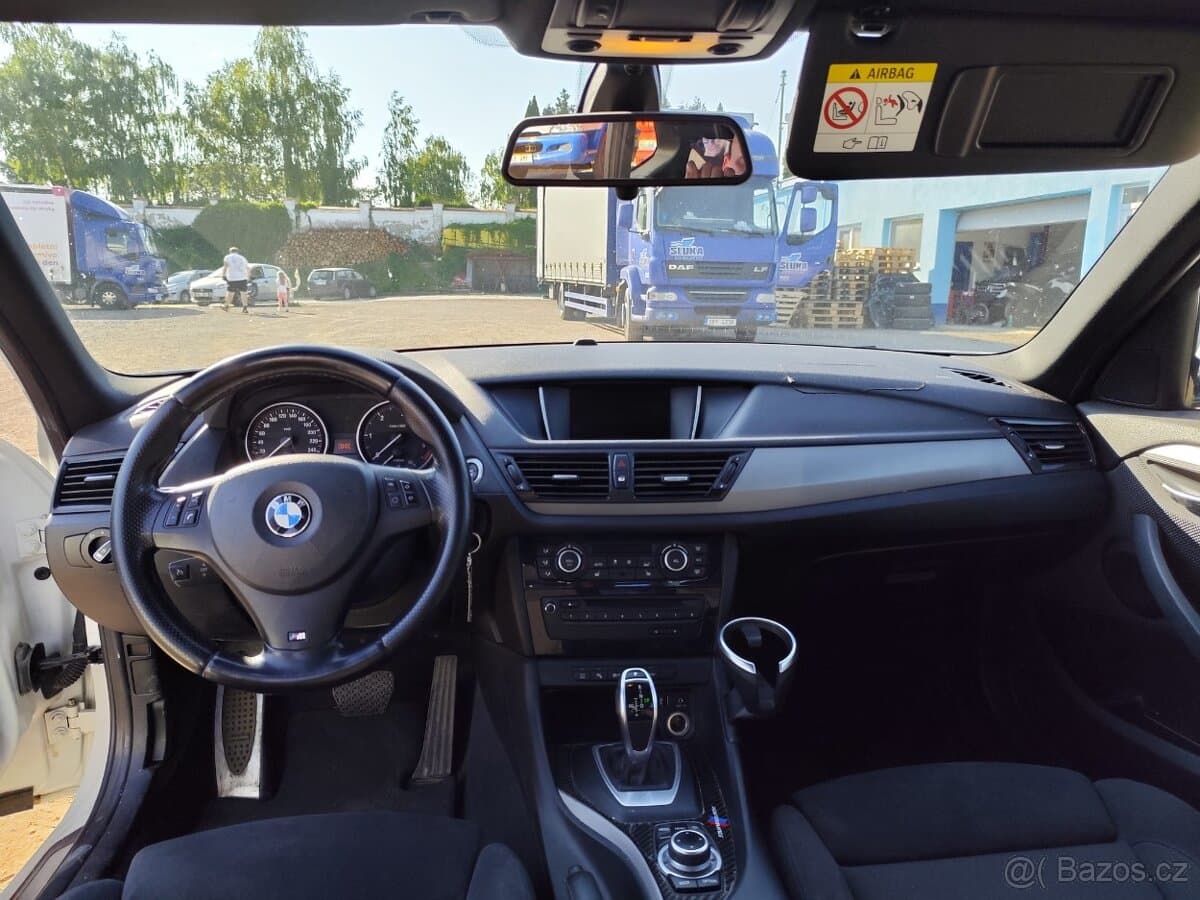 2015 BMW X1 - 10