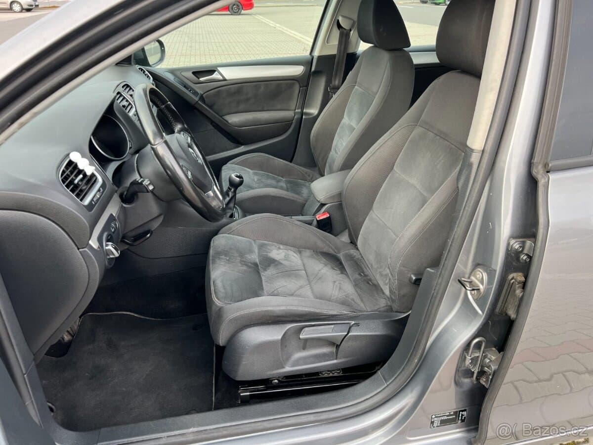 2009 Volkswagen GOLF - 10