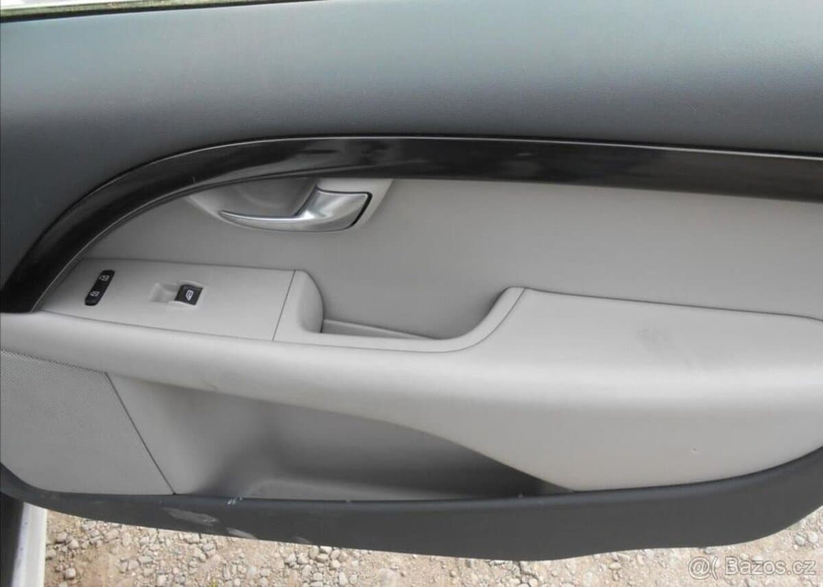 2008 Volvo V70 - 10
