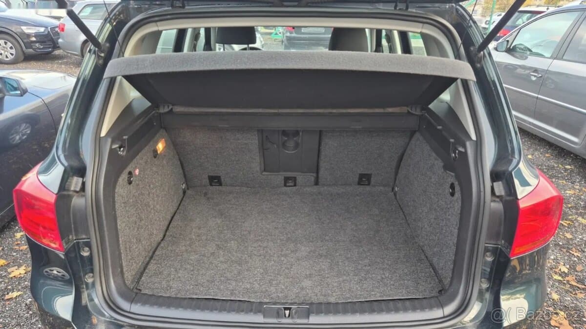 2012 Volkswagen TIGUAN - 10