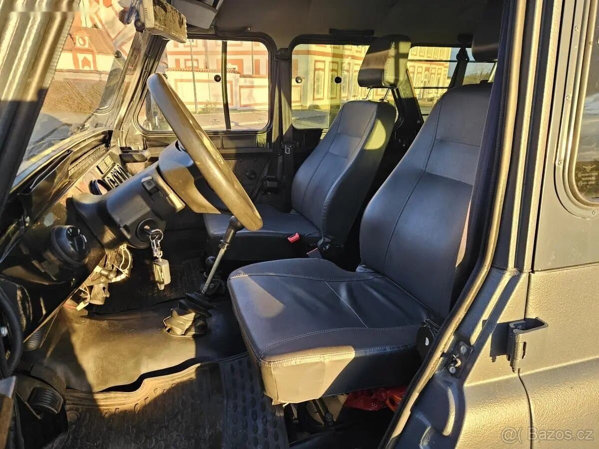 2016 UAZ HUNTER - 10