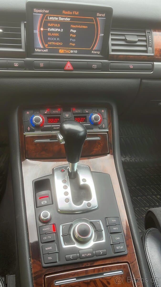 2005 Audi A8 - 10